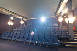 „Die Partitur des Krieges – Leben zwischen den Fronten“ (Dokumentarfilm – Lesung – Musik) @ Kino im Schillerhof | Jena | Thüringen | Deutschland